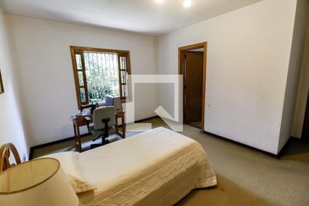 Casa à venda com 410m², 4 quartos e 4 vagas Casa à venda com 410m², 4 quartos e 4 vagasSuíte 2