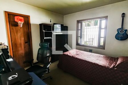 Casa à venda com 410m², 4 quartos e 4 vagas Casa à venda com 410m², 4 quartos e 4 vagasQuarto 2