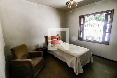 Casa à venda com 410m², 4 quartos e 4 vagas Casa à venda com 410m², 4 quartos e 4 vagasQuarto 1