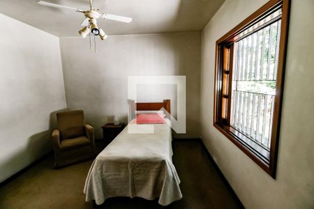 Casa à venda com 410m², 4 quartos e 4 vagas Casa à venda com 410m², 4 quartos e 4 vagasQuarto 1