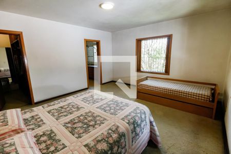 Casa à venda com 410m², 4 quartos e 4 vagas Casa à venda com 410m², 4 quartos e 4 vagasSuíte 1