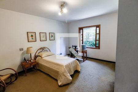 Casa à venda com 410m², 4 quartos e 4 vagas Casa à venda com 410m², 4 quartos e 4 vagasSuíte 2