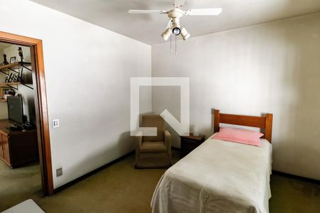 Casa à venda com 410m², 4 quartos e 4 vagas Casa à venda com 410m², 4 quartos e 4 vagasQuarto 1