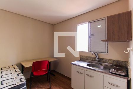 Cozinha de kitnet/studio para alugar com 1 quarto, 16m² em Mooca, São Paulo