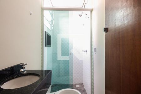 Casa de condomínio para alugar com 60m², 2 quartos e 2 vagas Casa de condomínio para alugar com 60m², 2 quartos e 2 vagasBanheiro Suíte 2
