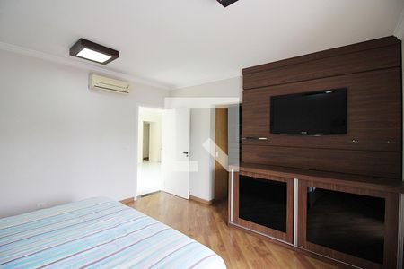 Casa à venda com 300m², 3 quartos e 4 vagasSuíte 1