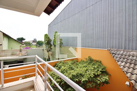 Casa à venda com 300m², 3 quartos e 4 vagasSuíte 2 Sacada