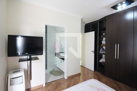 Casa à venda com 300m², 3 quartos e 4 vagasSuíte 2