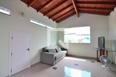 Casa à venda com 300m², 3 quartos e 4 vagasSala de TV