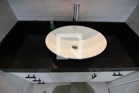 Casa à venda com 300m², 3 quartos e 4 vagasSuíte 2 Banheiro