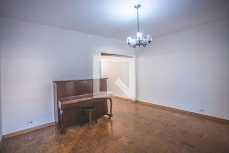 Sala de Estar de casa à venda com 4 quartos, 225m² em Mirandópolis, São Paulo