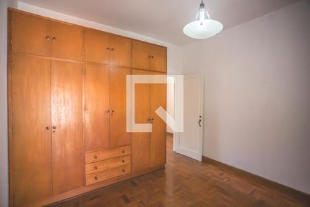Casa à venda com 225m², 4 quartos e 2 vagasQuarto 2