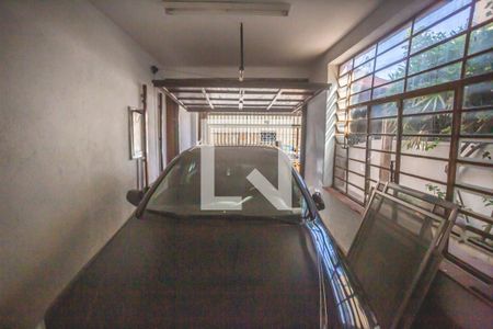 Vista de casa à venda com 4 quartos, 225m² em Mirandópolis, São Paulo