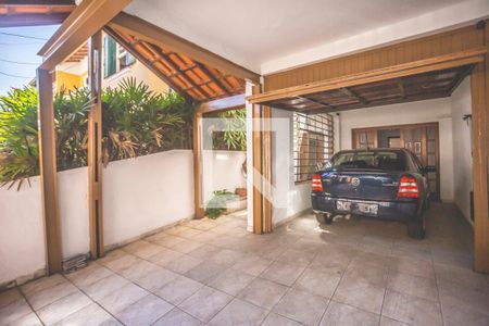 Casa à venda com 225m², 4 quartos e 2 vagasGaragem