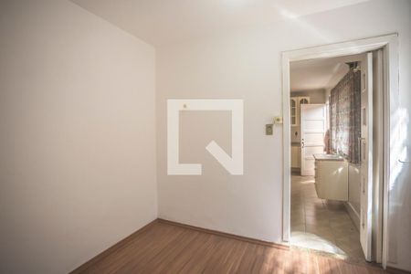 Casa à venda com 225m², 4 quartos e 2 vagasQuarto