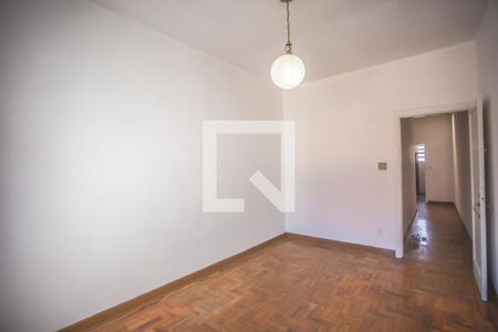 Casa à venda com 225m², 4 quartos e 2 vagasQuarto 1