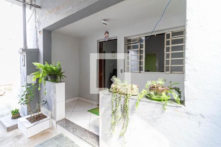 Casa à venda com 205m², 4 quartos e 2 vagasCasa 2 - Entrada 