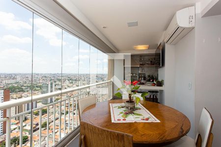 Apartamento à venda com 210m², 2 quartos e 4 vagasVaranda gourmet
