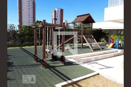 Apartamento à venda com 210m², 2 quartos e 4 vagasÁrea comum - Playground