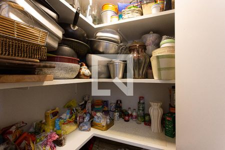 Apartamento à venda com 210m², 2 quartos e 4 vagasÁrea de Serviço - Despensa