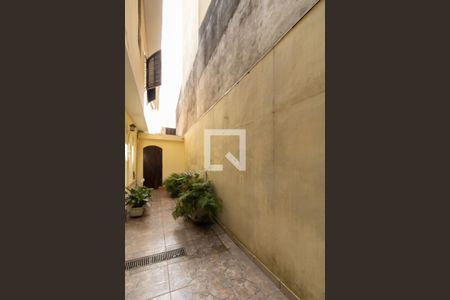 Casa para alugar com 162m², 3 quartos e 2 vagas Casa para alugar com 162m², 3 quartos e 2 vagasCorredor Lateral