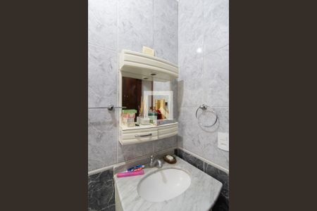 Casa para alugar com 162m², 3 quartos e 2 vagas Casa para alugar com 162m², 3 quartos e 2 vagasBanheiro