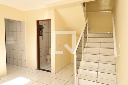 Sala de casa para alugar com 2 quartos, 80m² em Vila Doutor Eiras, São Paulo