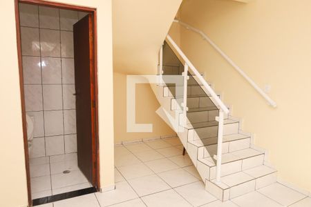 Sala de casa para alugar com 2 quartos, 80m² em Vila Doutor Eiras, São Paulo