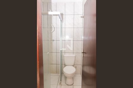 Casa para alugar com 80m², 2 quartos e 2 vagasBanheiro piso superior