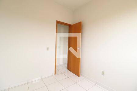 Quarto 1 de apartamento para alugar com 2 quartos, 53m² em Morumbi, Uberlândia