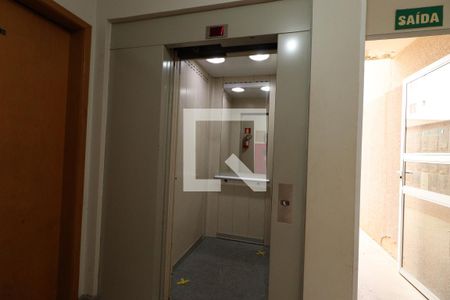 Apartamento para alugar com 53m², 2 quartos e 1 vagaElevador