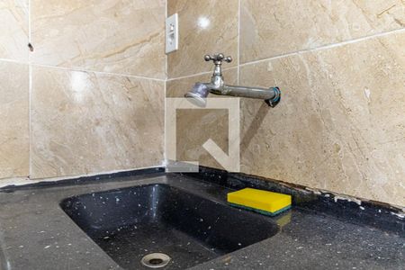 Cozinha - Torneira de kitnet/studio para alugar com 1 quarto, 30m² em Santa Ifigênia, São Paulo