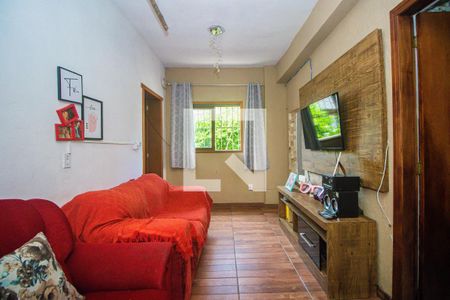 Sala de casa à venda com 3 quartos, 110m² em Costa E Silva, Porto Alegre