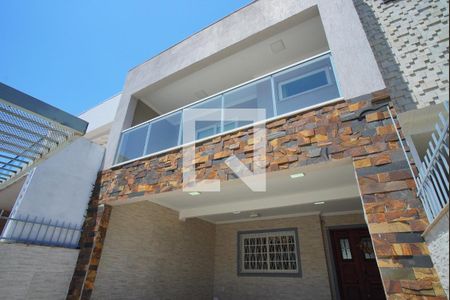 Casa à venda com 170m², 3 quartos e 2 vagasFachada
