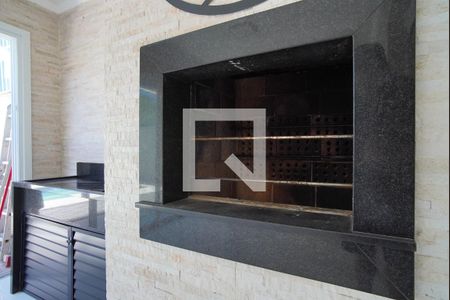 Casa à venda com 170m², 3 quartos e 2 vagasÁrea - Churrasqueira