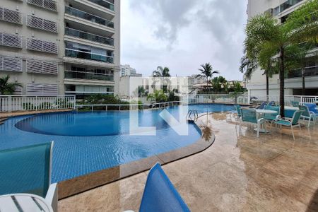Apartamento à venda com 114m², 4 quartos e 2 vagasÁrea comum - Piscina