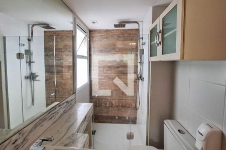 Apartamento à venda com 114m², 4 quartos e 2 vagasBanheiro da Suíte