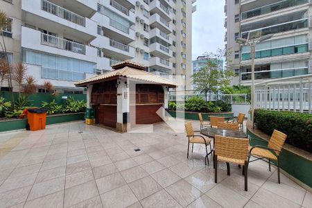 Apartamento à venda com 114m², 4 quartos e 2 vagasÁrea comum - Piscina