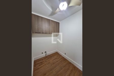 Apartamento à venda com 114m², 4 quartos e 2 vagasQuarto 3