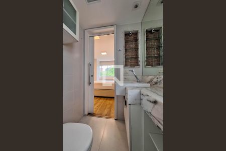 Apartamento à venda com 114m², 4 quartos e 2 vagasBanheiro da Suíte