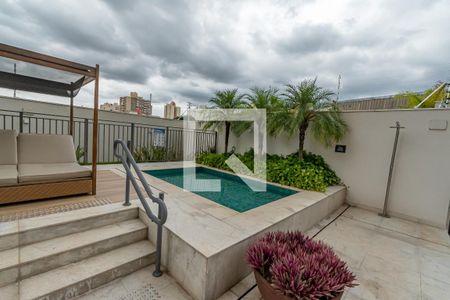 Apartamento à venda com 75m², 3 quartos e 2 vagas Apartamento à venda com 75m², 3 quartos e 2 vagasÁrea comum - Piscina