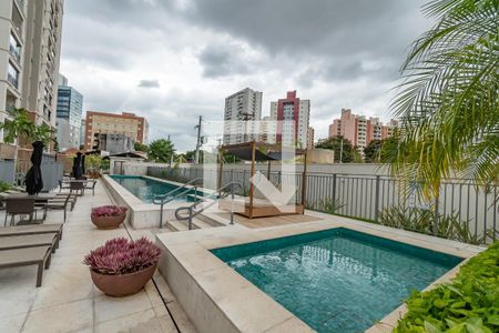 Apartamento à venda com 75m², 3 quartos e 2 vagas Apartamento à venda com 75m², 3 quartos e 2 vagasÁrea comum - Piscina