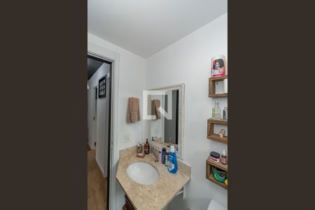 Apartamento à venda com 75m², 3 quartos e 2 vagas Apartamento à venda com 75m², 3 quartos e 2 vagasBanheiro Corredor