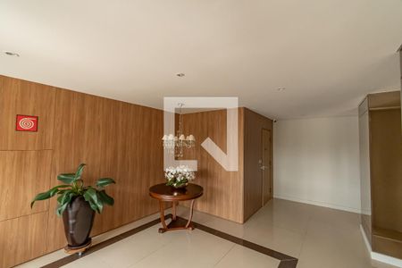 Apartamento à venda com 75m², 3 quartos e 2 vagas Apartamento à venda com 75m², 3 quartos e 2 vagasHall de entrada