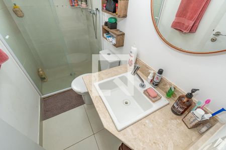 Apartamento à venda com 75m², 3 quartos e 2 vagas Apartamento à venda com 75m², 3 quartos e 2 vagasDetalhe Banheiro da Suíte