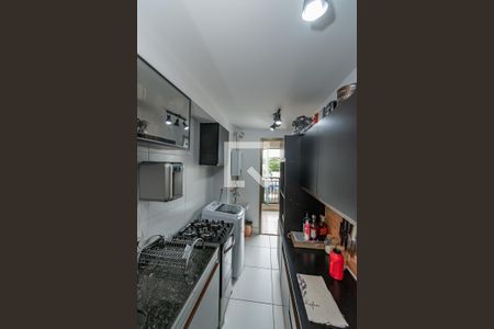 Apartamento à venda com 75m², 3 quartos e 2 vagas Apartamento à venda com 75m², 3 quartos e 2 vagasCozinha e Área de Serviço