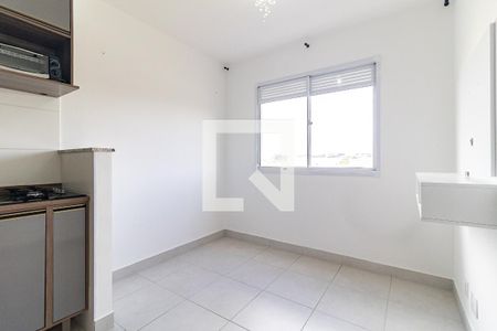 Sala de apartamento para alugar com 2 quartos, 32m² em Parque Fongaro, São Paulo