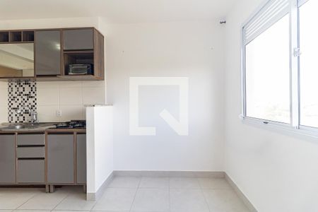 Sala de apartamento para alugar com 2 quartos, 32m² em Parque Fongaro, São Paulo