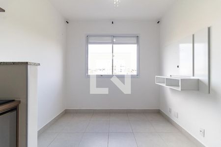 Sala de apartamento para alugar com 2 quartos, 32m² em Parque Fongaro, São Paulo