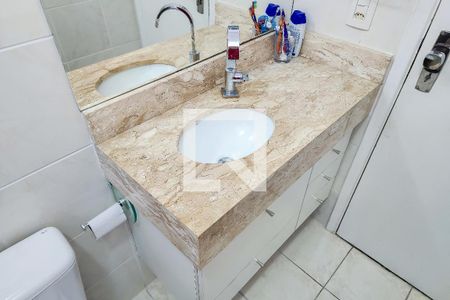 Apartamento à venda com 64m², 3 quartos e 1 vaga Apartamento à venda com 64m², 3 quartos e 1 vagaBanheiro